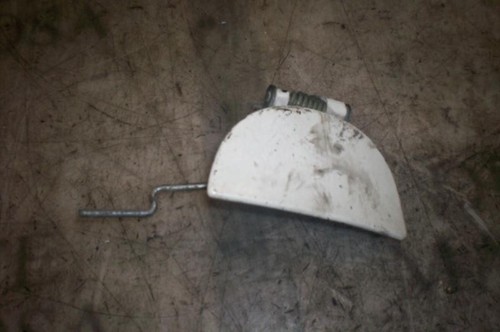 Poignee porte avant droite - porte,