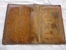 Couvre livre ancien en cuir