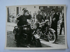 photo course MOTO a ROUEN vers 1960 / BSA  HRD vincent