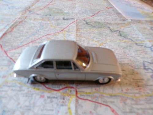 Peugeot 504 coupé gris - 504,