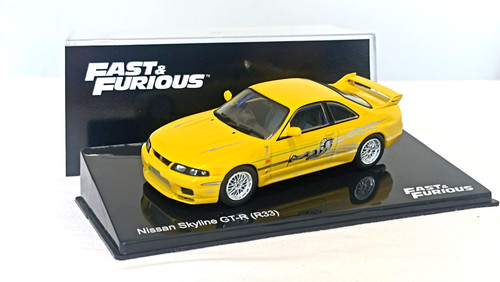 Nissan skyline - ,