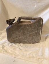 Bidon A Essence  Ancien, En