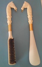 Brosse pour vêtements et Corne à chaussures avec tête de cheval