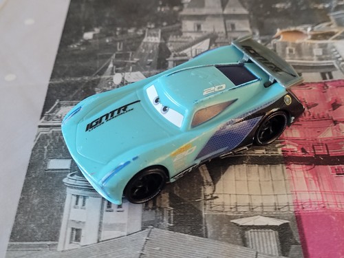 Voiture mattel disney pixar - voiture,