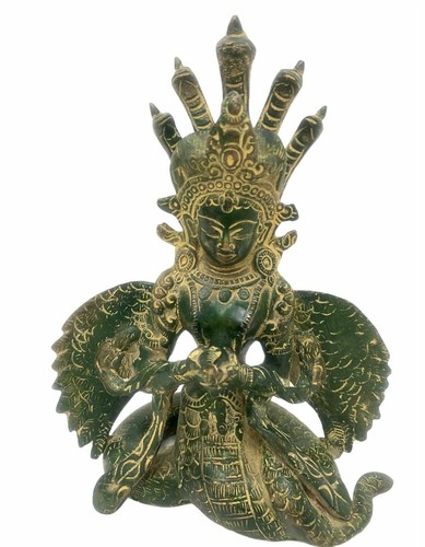 Naag kanya statue - en, laiton
