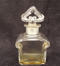 ancien flacon de parfum en