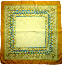 - VALENTINO  Foulard   en soie