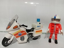 PLAYMOBIL FIGURINE