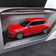 MINICHAMPS 1/43 Audi RS4 Avant