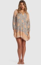 NWT Billabong She’s Dreamer