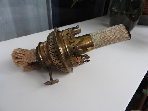 Ancien brûleur pour lampe - pour,