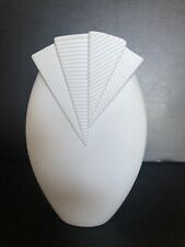 Vase design  Porcelaine allemande maison Kaiser de Manfred Frey