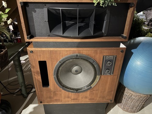 Altec lansing vintage speakers - lansing,