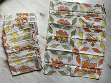 Lot 12 serviettes de table années 70 fleurs orangées vert jaune