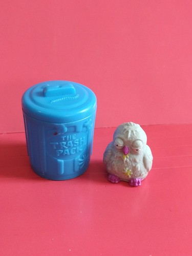 Figurine poubelle bleues the - figurine:,