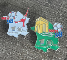 2 PIN'S  pins )) FRANCE 98
