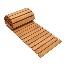 Allée de jardin en bois