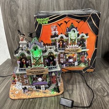 Lemax Effrayant Town