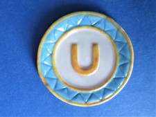 FEVE PERSO MAUDUIT 1998 SERVICE BLEU ET JAUNE ASSIETTE LETTRE U