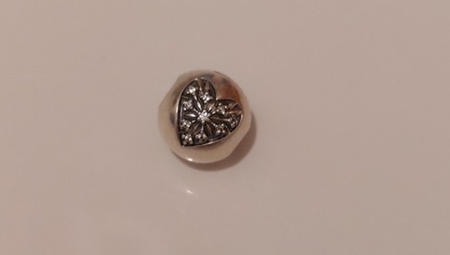 Pandora clip heart winter - heart,