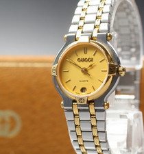 Presque comme neuf / boîte