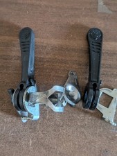 Paire de manettes vitesses