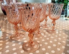 6 VERRES A VIN   TORSADÉS   en verre rose   Arcoroc  Rosaline