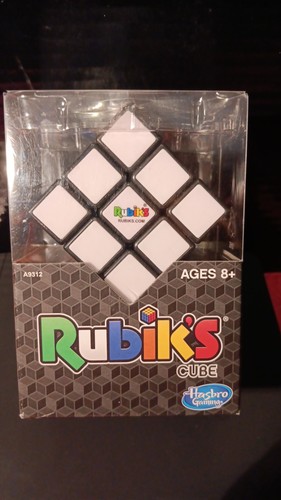 Rubik 3x3 puzzle cube game - rubik,