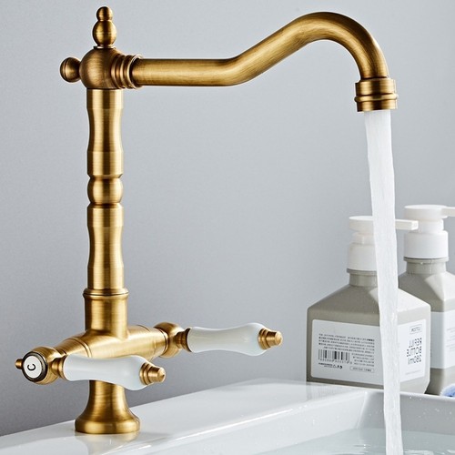 Ancien robinet lavabo cuivre