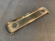 Ancien porte plume de bureau porte stylo en métal argenté décor Louis XVI