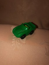 kinder jouet 1 voiture tbe