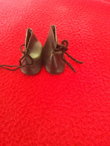 Chaussure poupee ancienne - chaussure,