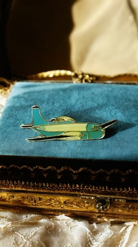Rare pin vintage - rare,