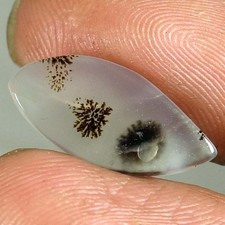 Superbe pierre précieuse en