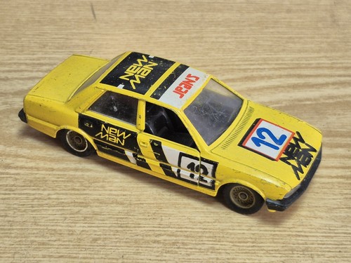 Voiture miniature peugeot 505 - voiture,