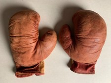 ANCIENNE PAIRE GANTS DE BOXE CUIR ENFANT