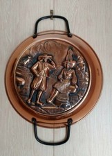 PLAT MURAL DÉCORATIF