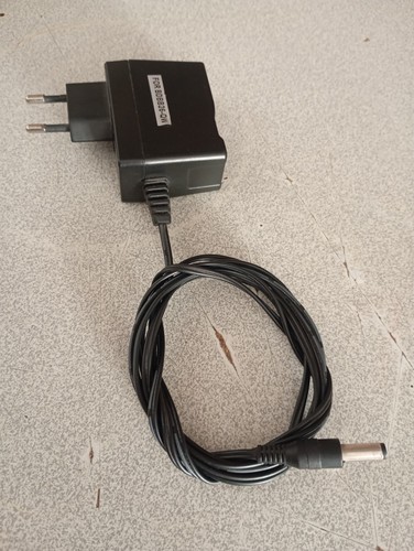 Ht77005euy 220 240vac out - 220-240vac, 8w