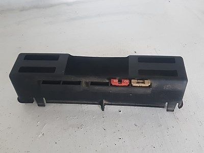 Cache boite fusible