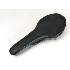 Fizik tundra saddle - 00, carbon