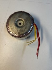 Transformateur Torique 230v, 24v, 2,1A   50VA  Øext 85mm Øint 25mm H30mm