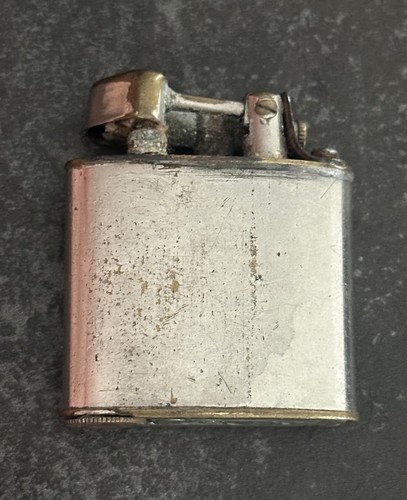 Ancien briquet essence - briquet, a