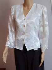 Blouse blanche « C&A » cintrée motif fleurs floquées. T 38
