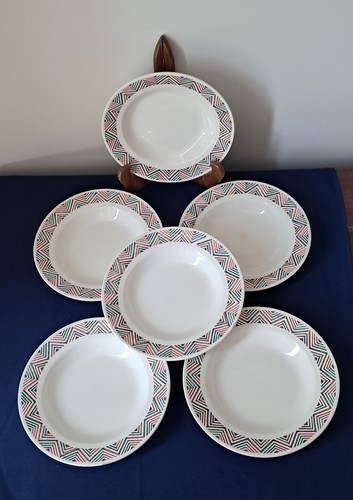 Assiettes creuses modèle - assiettes,