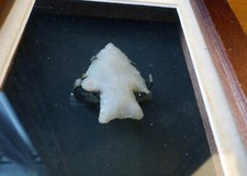 Pointe de flèche ancienne en