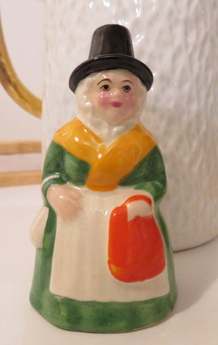 Salière femme hollandaise - salière,
