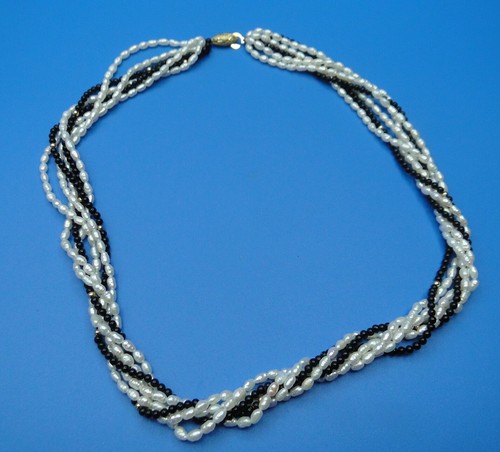 Ancien collier perles fines