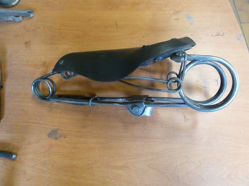 Ancien vélo selle cuir 1896