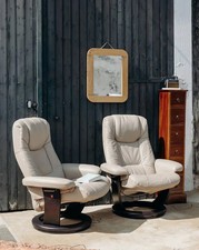 Jakob, la paire de fauteuils