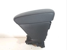 ACCOUDOIR CENTRAL AV OPEL